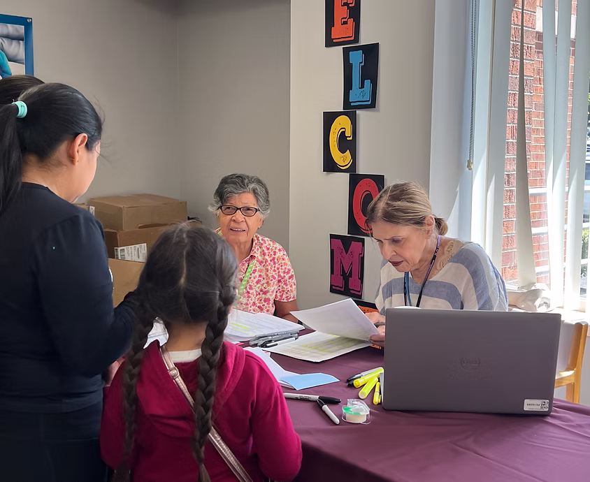 Foto de la Campaña de Mochilas y Útiles Escolares — ASCHC